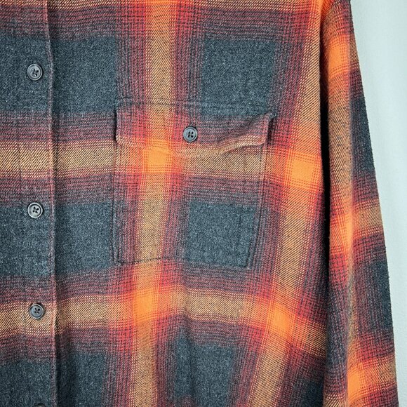 Old Navy Swiftie Boyfriend Plaid Flannel Shirt Large Tall Evermore Country‎ Barn - Picture 6 of 10
